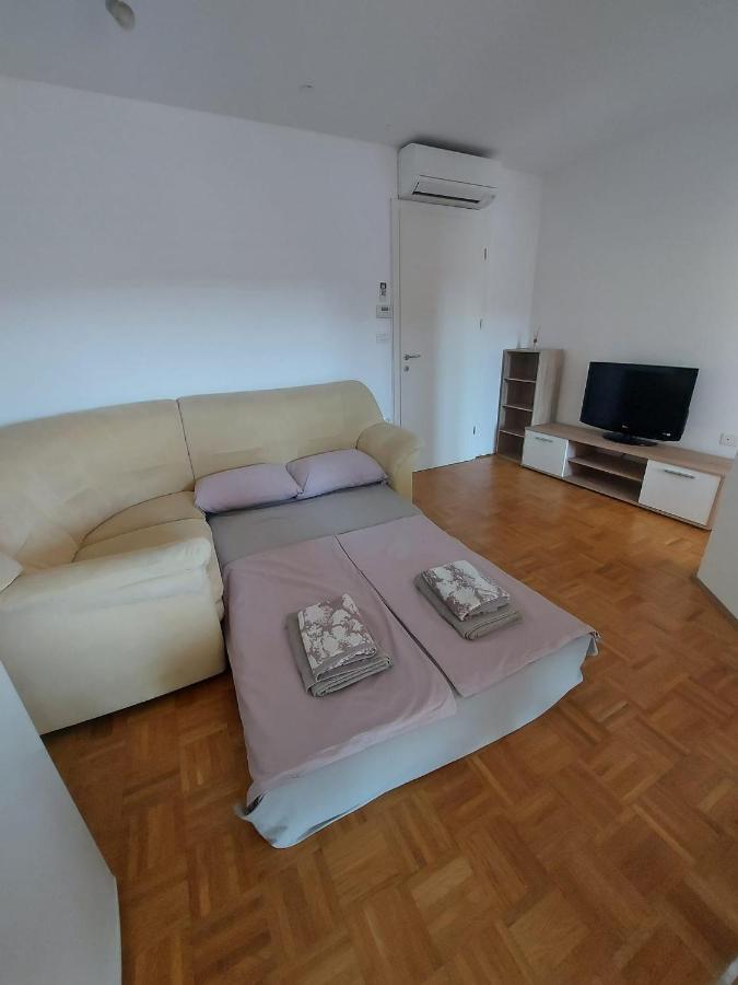 Apartment Hanna Koper Buitenkant foto