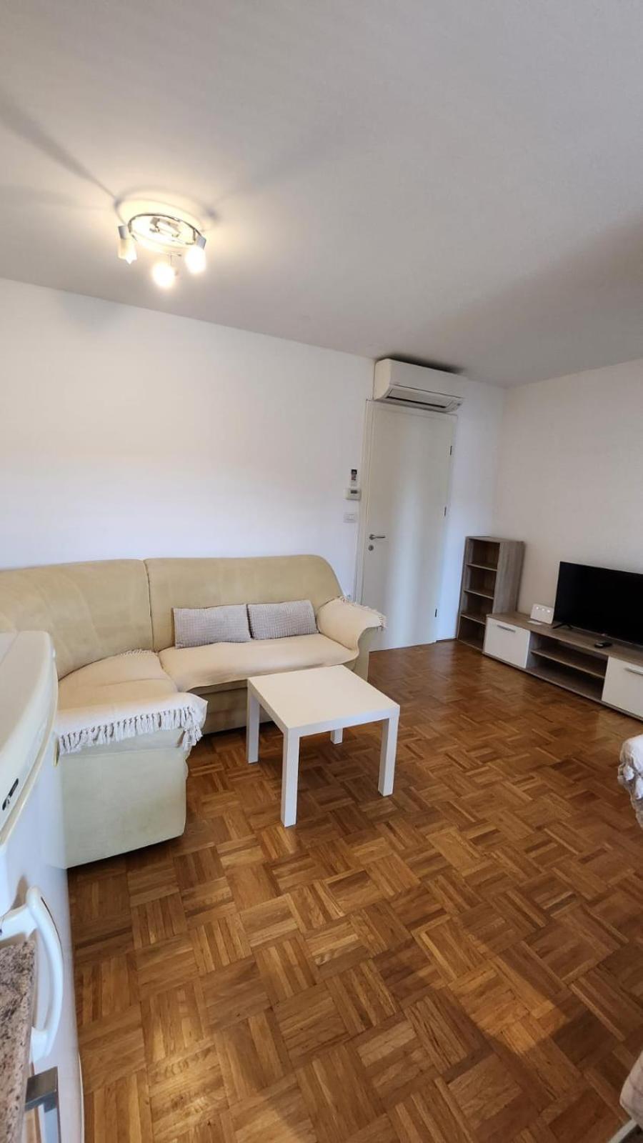 Apartment Hanna Koper Buitenkant foto